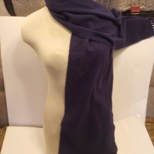 Navy blue made in Italy scarf with fringe